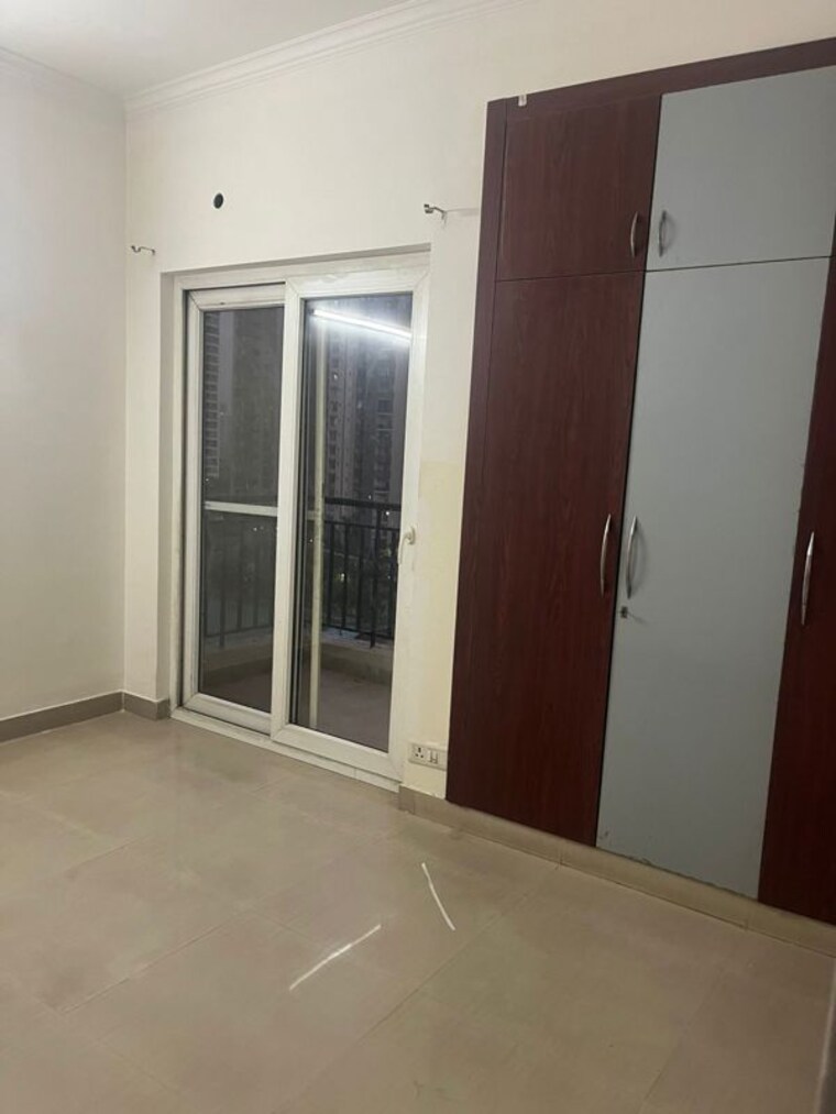 Room, paramount-floraville 3.5 Bedroom 1425 Sq.Ft. Apartment In Sector 137 Noida 10419746
