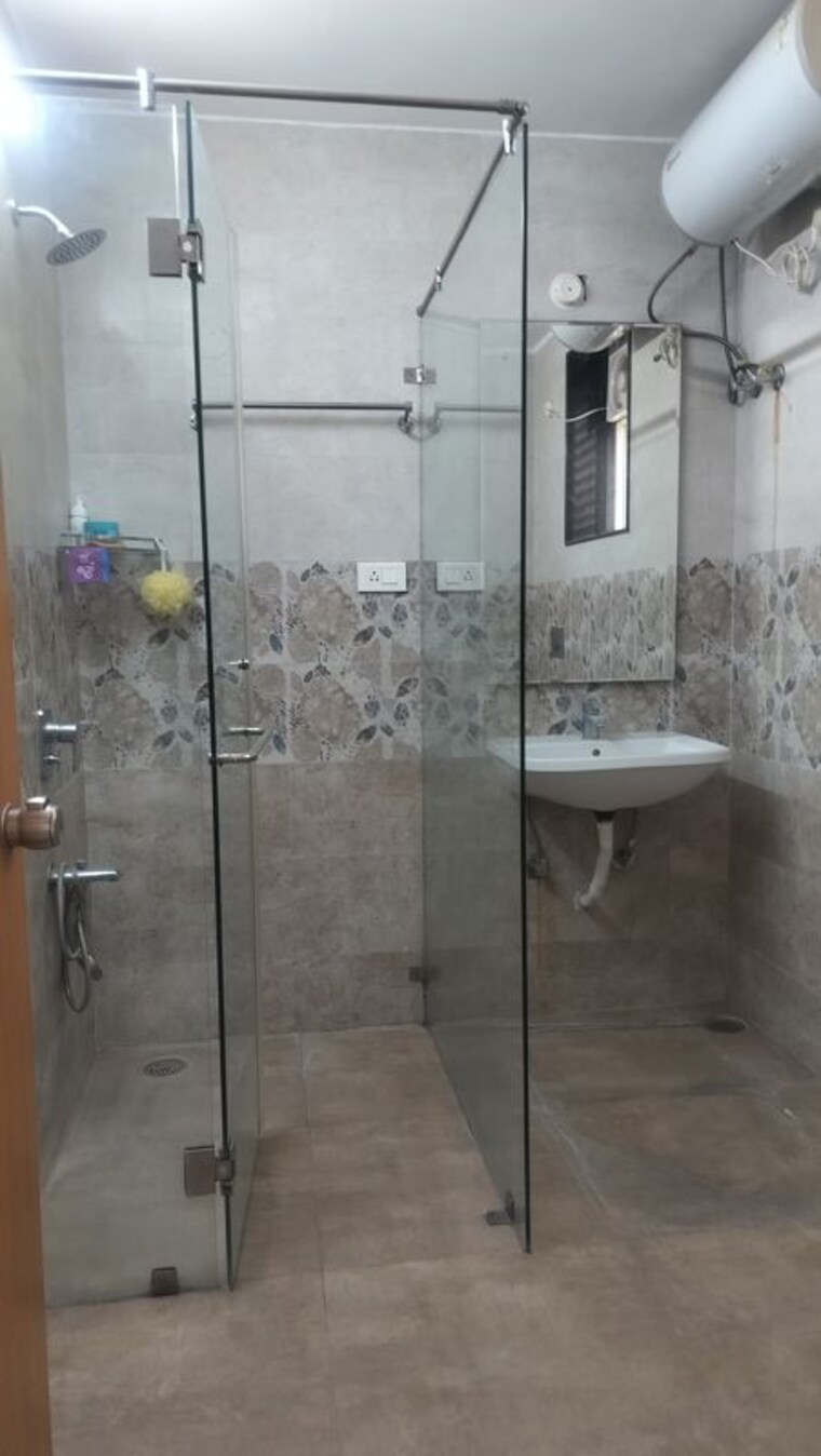 Bathroom, banjara hills 3 Bedroom 3500 Sq.Ft. Apartment In Banjara Hills Hyderabad 10419809
