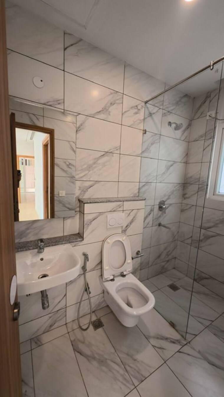 Bathroom, conscient-hines-elevate 3 Bedroom 2595 Sq.Ft. Apartment In Sector 59 Gurgaon 10419820