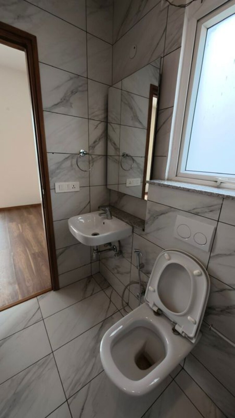 Bathroom, conscient-hines-elevate 3 Bedroom 2595 Sq.Ft. Apartment In Sector 59 Gurgaon 10419820