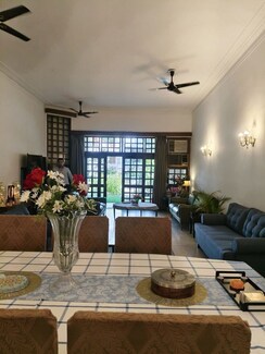 3 BHK Builder Floor For Rent in East Of Kailash