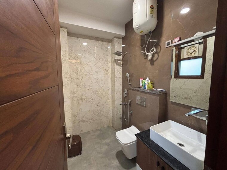 Bathroom, conscient-heritage-max 3 Bedroom 1942 Sq.Ft. Apartment In Sector 102 Gurgaon 10419866