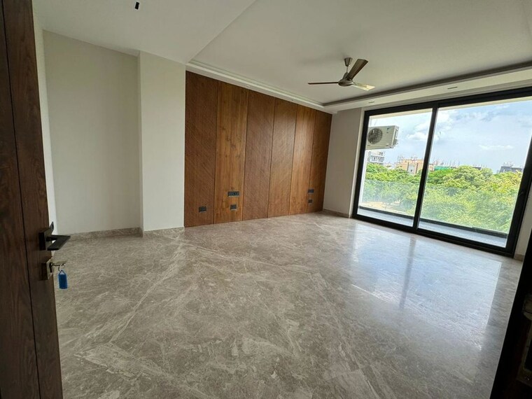 Room, emaar-emerald-classic 4 Bedroom 3500 Sq.Ft. Apartment In Sector 65 Gurgaon 10419875