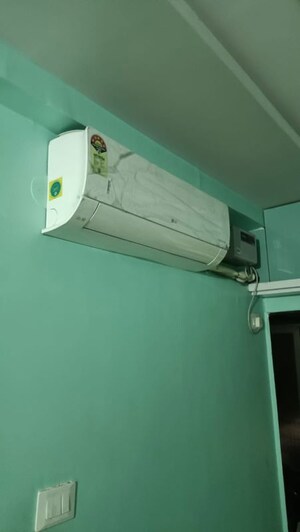Furnished Amenities in 2 BHK Apartment at Chitrapuri Colony, Manikonda – for Rent