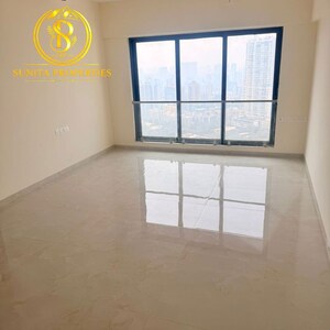 Room in 2 BHK Apartment at IM Applaud 38, Goregaon East – for Rent