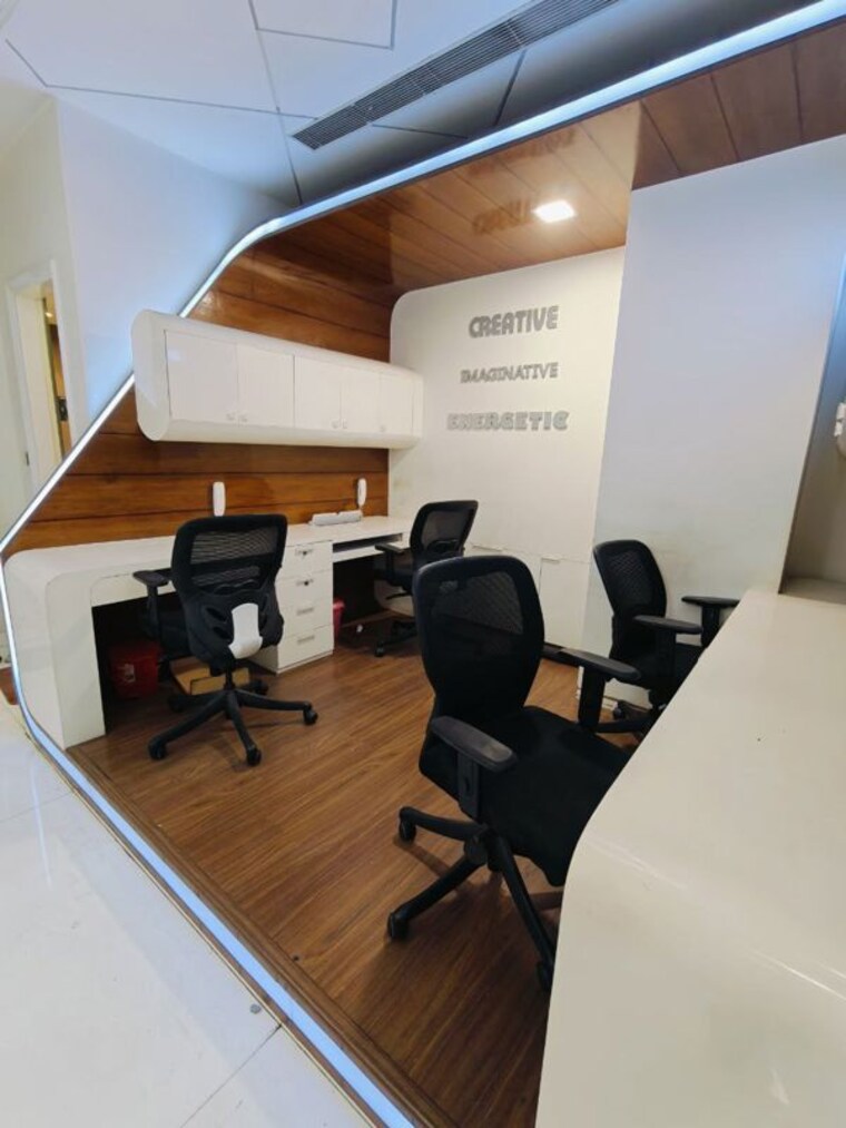 Team Area, netaji subhash place Commercial Office Space 2769 Sq.Ft. In Netaji Subhash Place Delhi 10419911