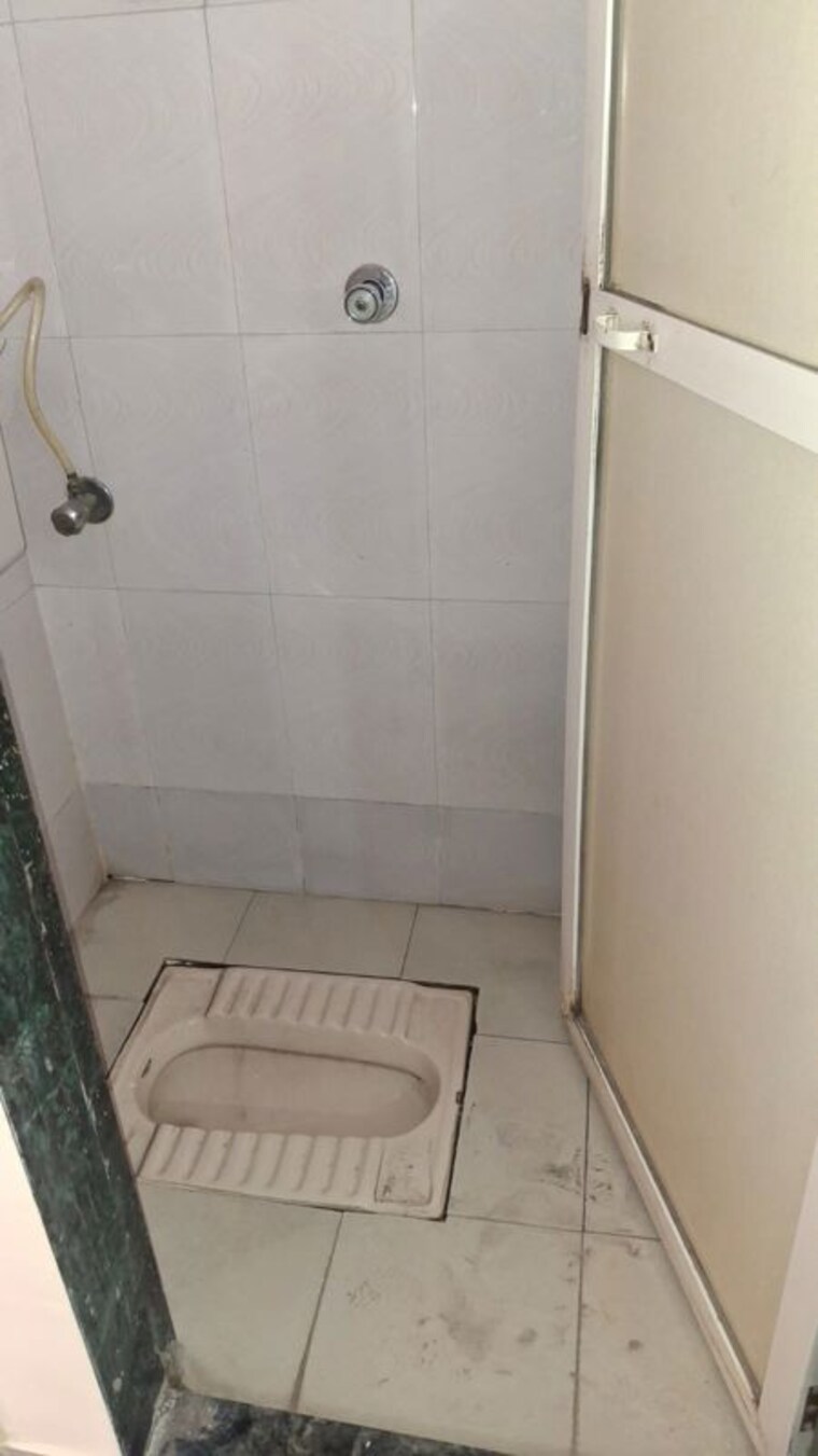Bathroom, bhawani-shiv-disha-complex 1 Bedroom 700 Sq.Ft. Apartment In Ulwe Navi Mumbai 10419908