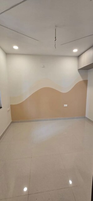 Room in 3 BHK Apartment at RNP 1, Kondapur – for Rent