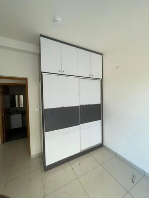 Room in 2 BHK Apartment at Prestige Finsbury Park Hyde, Bagaluru – for Rent