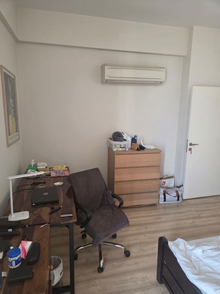 Team Area, dlf-the-ultima 3.5 Bedroom 2132 Sq.Ft. Apartment In Sector 81 Gurgaon 10420002