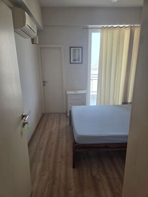 Bathroom in 3.5 BHK Apartment at DLF The Ultima, Sector 81 – for Sale
