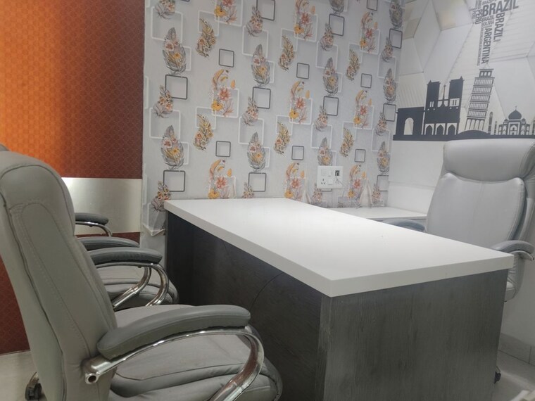 Team Area, netaji subhash place Commercial Office Space 535 Sq.Ft. In Netaji Subhash Place Delhi 10420052