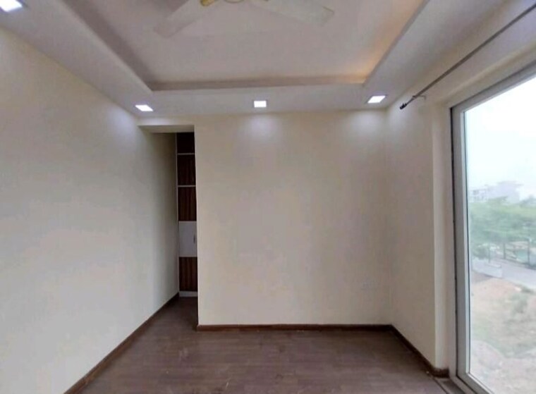 Room, bptp-amstoria-plot 3 Bedroom 2300 Sq.Ft. Apartment In Sector 102 Gurgaon 10420041