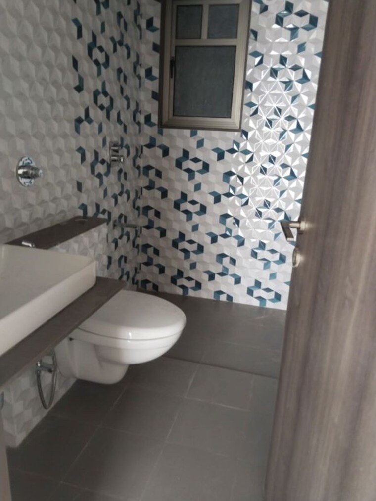Bathroom, bramhacorp-the-collection 2 Bedroom 830 Sq.Ft. Apartment In Kalyani Nagar Pune 10420046