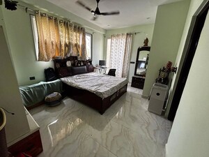 Living Room in 4 BHK Builder Floor at Orchid Island, Sector 51 – for Sale