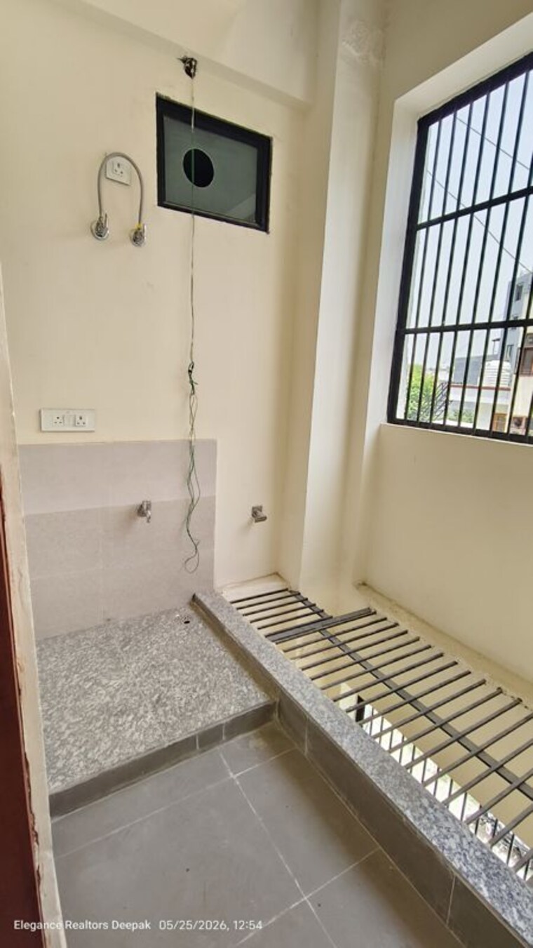 undefined, ghitorni 3 Bedroom 2000 Sq.Ft. Builder Floor In Ghitorni Delhi 10420074