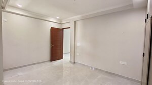 Room in 3 BHK Builder Floor at Ghitorni – for Rent