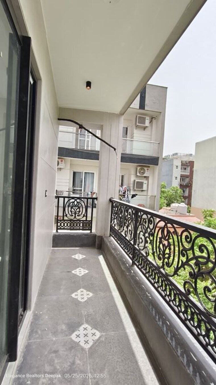 Balcony, ghitorni 3 Bedroom 2000 Sq.Ft. Builder Floor In Ghitorni Delhi 10420074