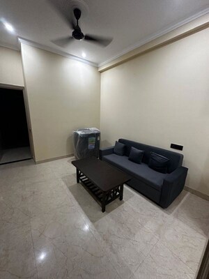 Living Room in 2 BHK Builder Floor at Sector 40 – for Rent