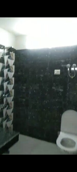 Parking in 2 BHK Builder Floor at Vasant Kunj – for Rent