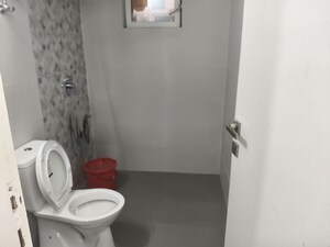 Bathroom in 3 BHK Apartment at Signature Global City, Sector 37d – for Rent