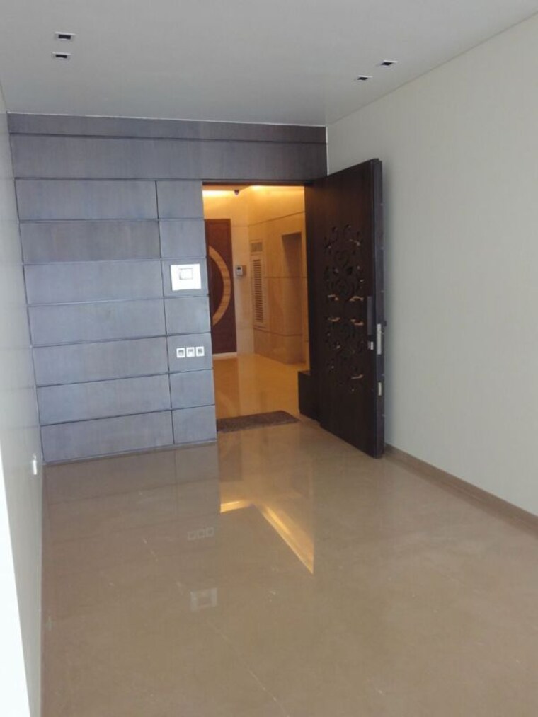 Room, kondivita Commercial Office Space 2200 Sq.Ft. In Kondivita Mumbai 10420094