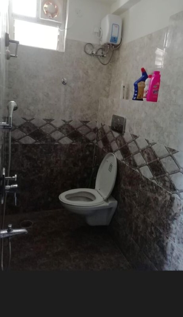 Bathroom, whitestone-veroso 2 Bedroom 1000 Sq.Ft. Apartment In Whitefield Bangalore 10420160
