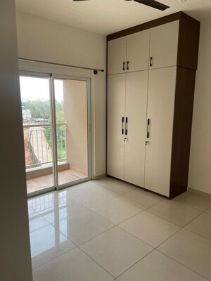 Room in 2 BHK Apartment at Sobha Dream Gardens, Thanisandra Main Road – for Rent