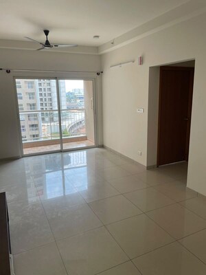 Room in 2 BHK Apartment at Sobha Dream Gardens, Thanisandra Main Road – for Rent