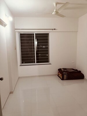 2 BHK Apartment For Rent in Mantra Essence, Undri