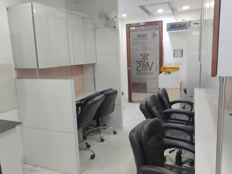 Team Area, netaji subhash place Commercial Office Space 452 Sq.Ft. In Netaji Subhash Place Delhi 10420245