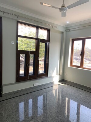 3 BHK Builder Floor For Rent in Sector 45