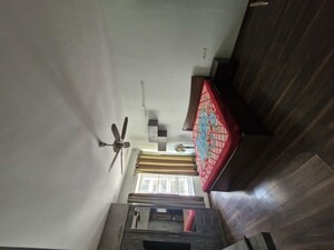Room in 2 BHK Apartment at Sumadhura Essenza, Hosur Road – for Rent