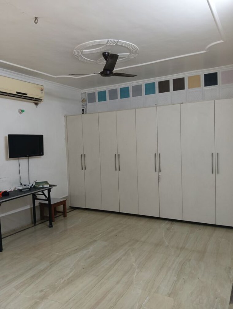 undefined, sector 22b 2 Bedroom 1800 Sq.Ft. Builder Floor In Sector 22b Gurgaon 10420294