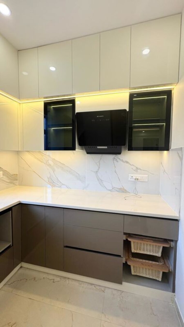 Kitchen, smart-world-gems 2.5 Bedroom 1206 Sq.Ft. Builder Floor In Sector 89 Gurgaon 10420279