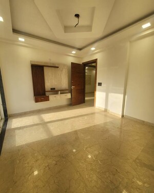 4 BHK Builder Floor For Rent in Sector 85