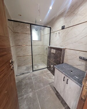 Kitchen in 4 BHK Builder Floor at Sector 85 – for Rent