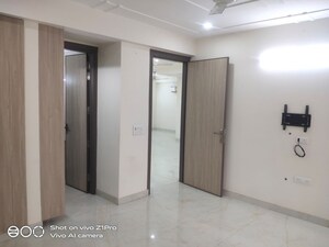Room in 3 BHK Apartment at Gurugram CGHS, Sector 56 – for Rent