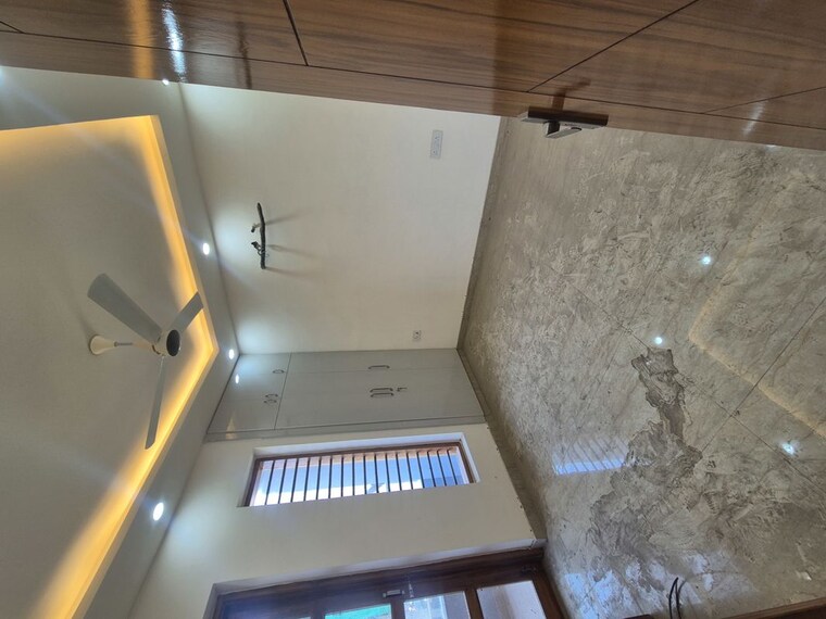 Bedroom, bptp-district-faridabad 3 Bedroom 150 Sq.Yd. Builder Floor In Sector 81 Faridabad 10420323