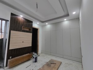 Kitchen in 3 BHK Builder Floor at BPTP District Phase 2, Sector 84 – for Sale