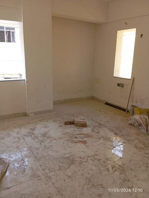 Room in 3 BHK Apartment at Kalighat – for Sale