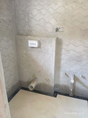 Furnished Amenities in 3 BHK Apartment at Kalighat – for Sale