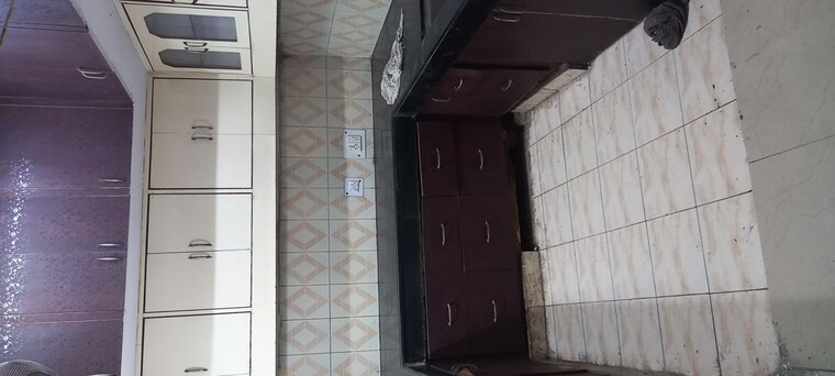 Kitchen, ip extension 2 Bedroom 950 Sq.Ft. Apartment In Ip Extension Delhi 10420356