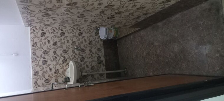 Bathroom, ip extension 2 Bedroom 950 Sq.Ft. Apartment In Ip Extension Delhi 10420356