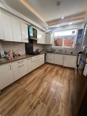 Kitchen in 3 BHK Builder Floor at Sector 45 – for Rent