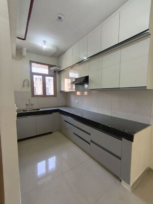 Kitchen in 2 BHK Builder Floor at Zara Rossa, Sector 112 – for Rent