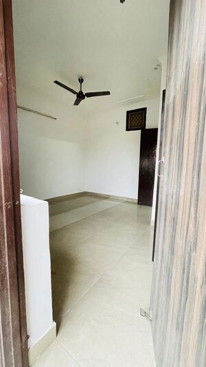 Room in 1 BHK Builder Floor at Freedom Fighters Enclave – for Rent