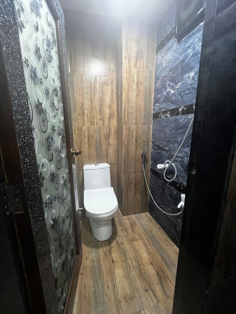 Bathroom, kharghar Pg For Boys In Kharghar 10420439