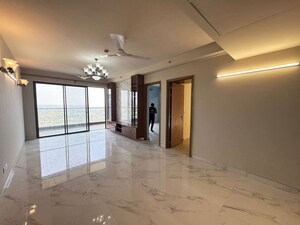 Room in 3 BHK Apartment at M3M Heights, Sector 65 – for Rent