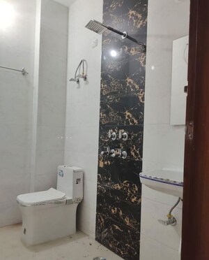 Bathroom in 1 BHK Apartment at Palm Residency Chhatarpur, Chattarpur – for Rent